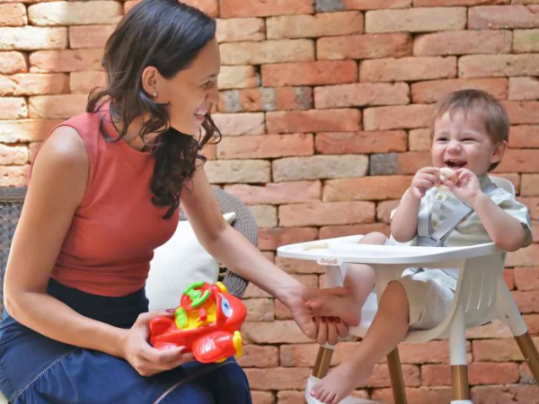 Conheça toda a Praticidade da Cadeirinha de Alimentação para Bebê