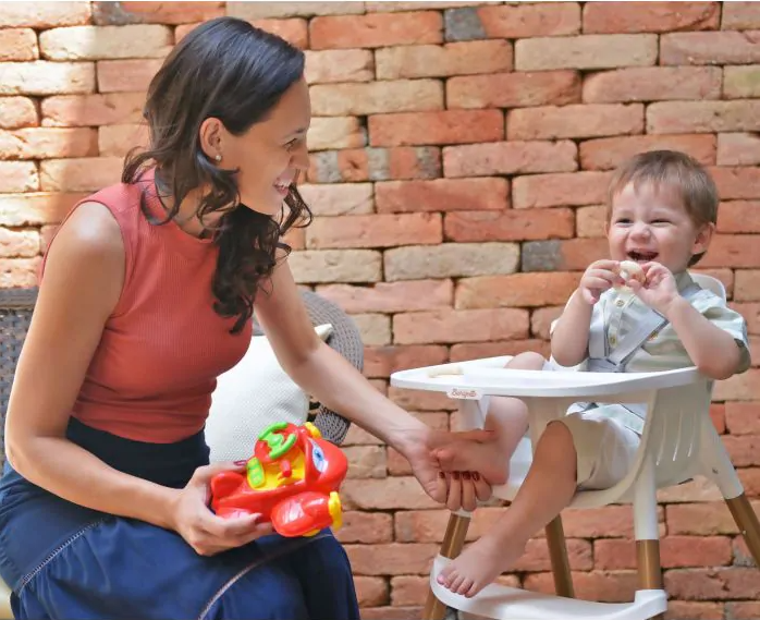 Conheça toda a Praticidade da Cadeirinha de Alimentação para Bebê