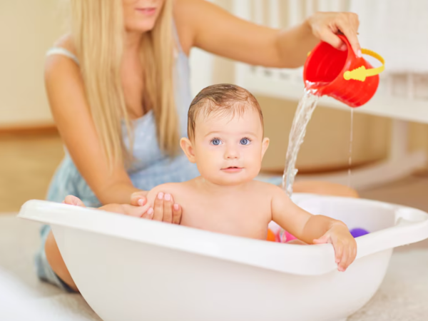 Banheira portátil: Como escolher a mais segura para o seu bebê?